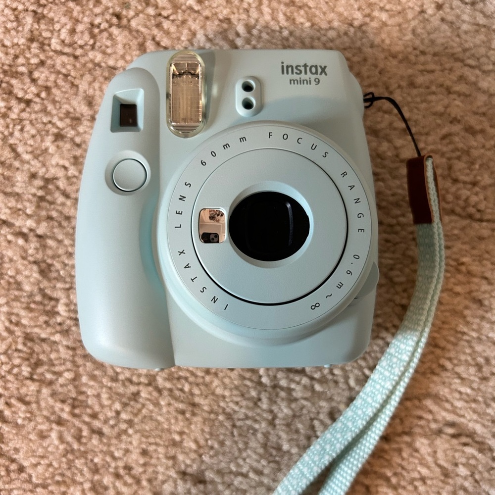 Instax Mini 9 Camera in Soft Blue